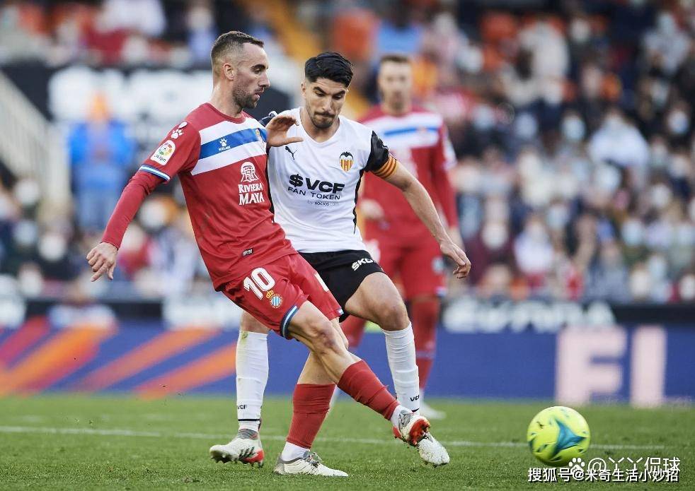 mk电竞入口 -转会期西甲传出新动向,多伦多猛龙战术微调,管理层表态——质疑声仍在,赛季目标并未改变的简单介绍