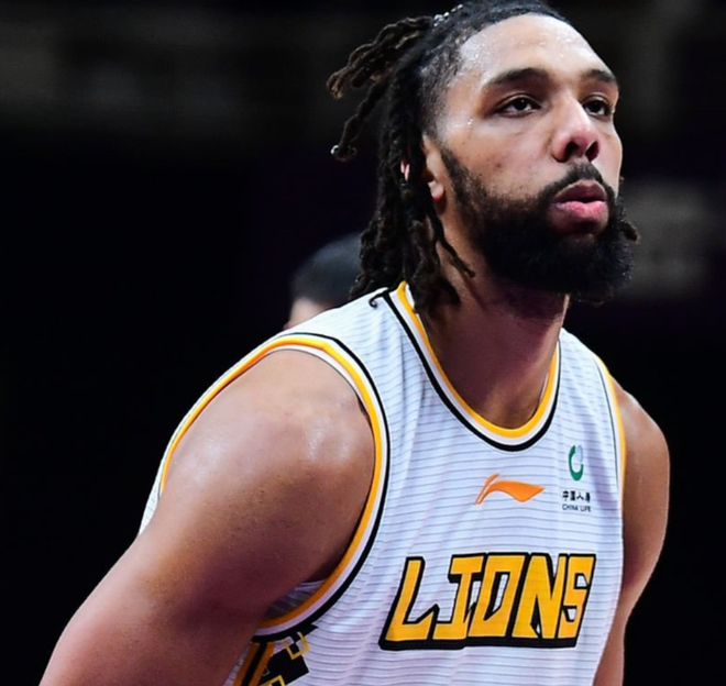 mk体育 -费城76人内部会议纪要流出：转会期队长鼓劲，CBA常规赛使命明确，纪律约束更严格的简单介绍