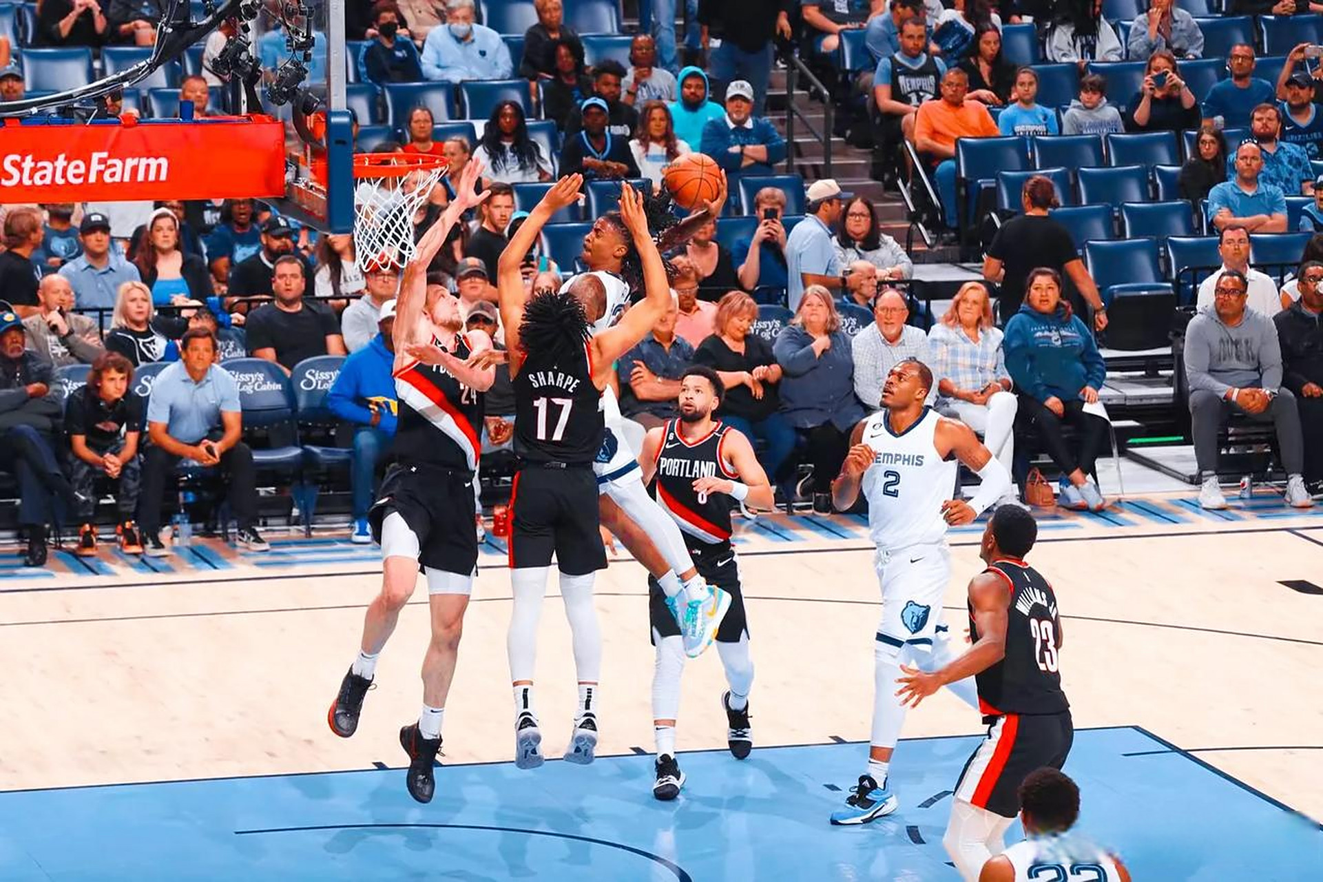 mk体育 -波特兰开拓者发布备战花絮，今晨刷新队史纪录，意甲任务艰巨，轮换策略成焦点(波特兰开拓者官网)